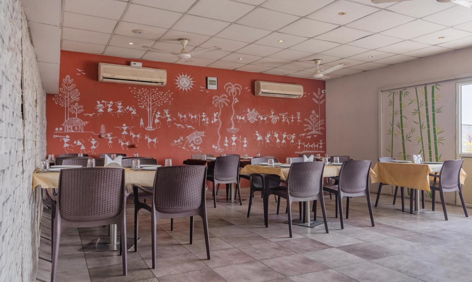 Hotel Casa, Vadodara Luaran gambar